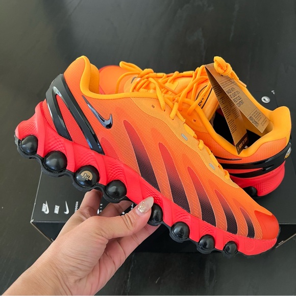 ✔️New✔️ NIKE Air Max DN8 'Team Orange' - Picture 3 of 11